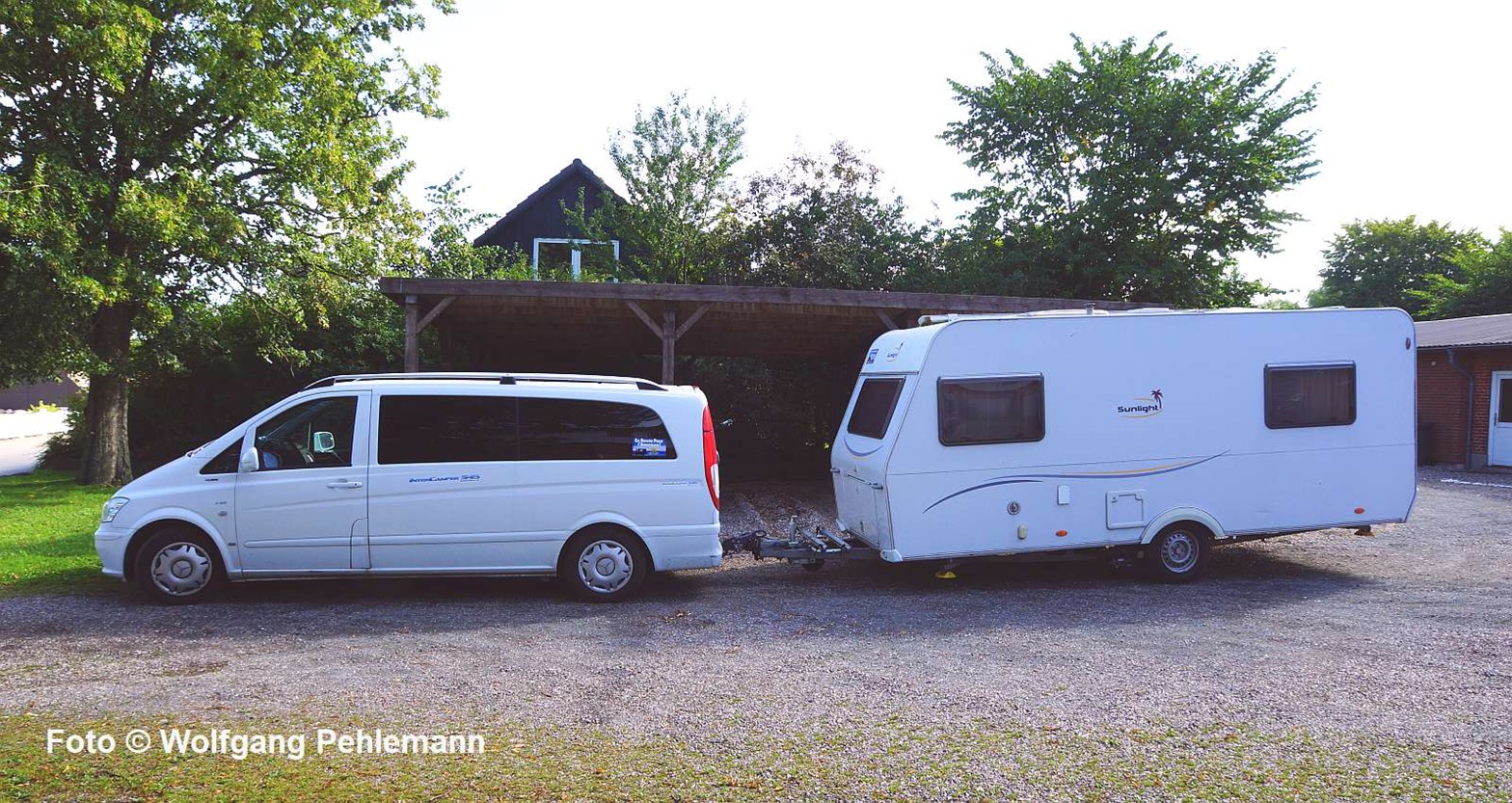 InterCamper-Caravangespann Mercedes-Benz Vito InterCamper 545 & Sunlight 655 Wohnwagen - Foto © Wolfgang Pehlemann