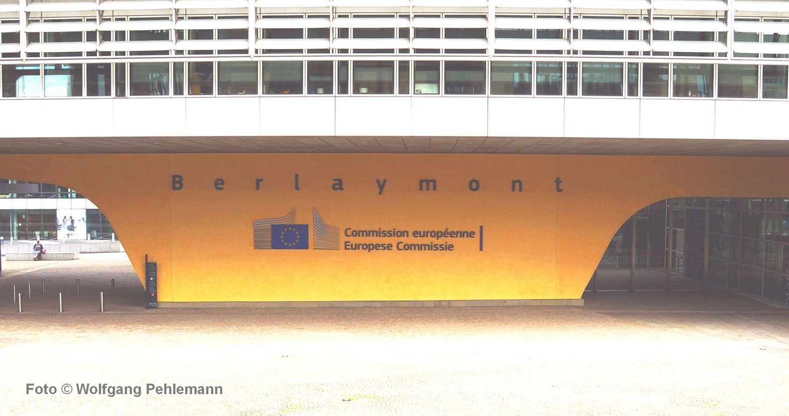 Für Deine Vorstellung vom Fundament der EU Kommission Berlaymont-Building Brüssel Belgien 2560x1350 - Foto © Wolfgang Pehlemann DSC09165 - Foto © Wolfgang Pehlemann DSC09165