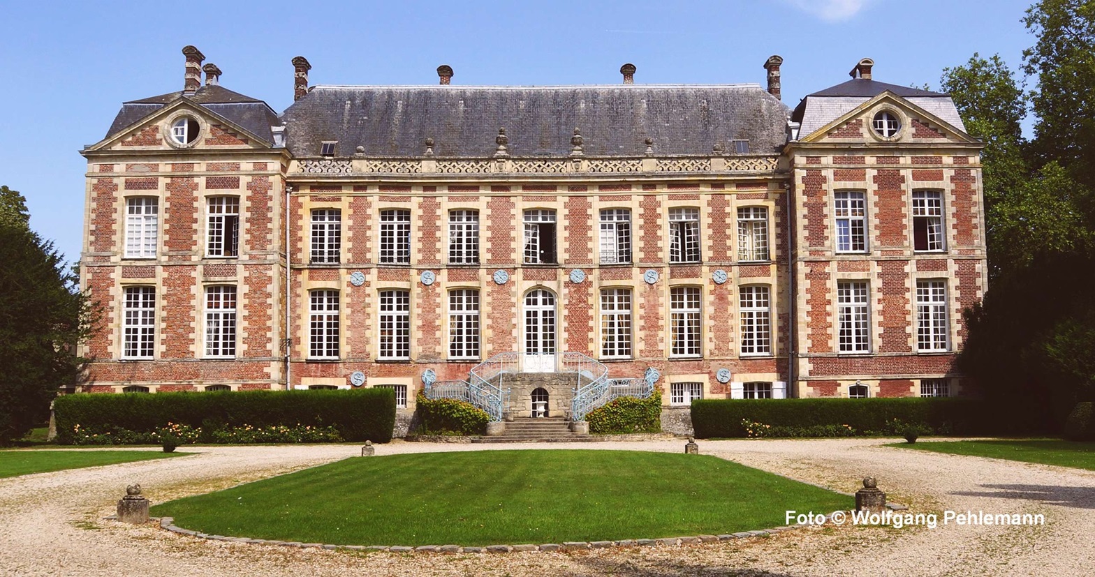 Château de Sorel erbaut 1650 im Stil Louis XIII. in Orvillers - Foto © Wolfgang Pehlemann DSC09336