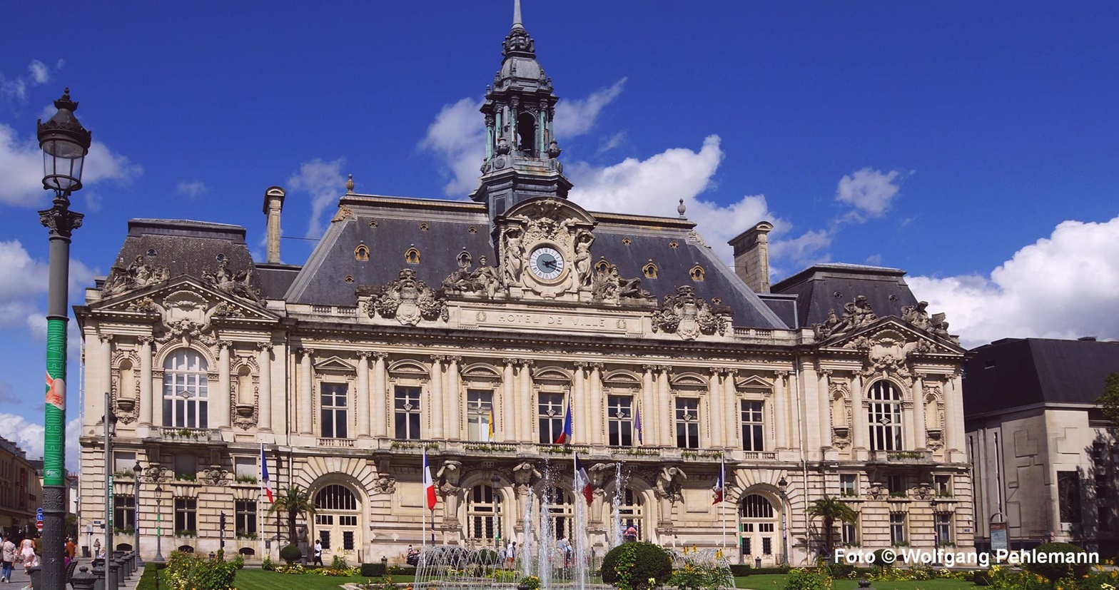 Rathaus in Tours im Departement Indre-et-Loire, France - Foto © Wolfgang Pehlemann DSC09421