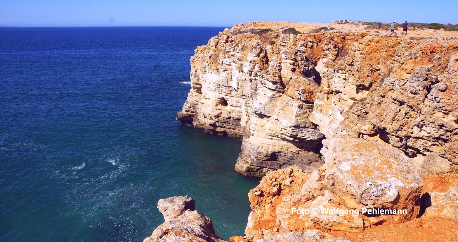 Algarve Steilküste von Sagres nache Praia do Tonel - Foto © Wolfgang Pehlemann DSC02792