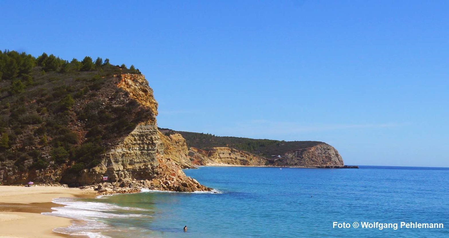 Jedem seinen Fels jedem seinen Strand - Algarve Portugal - Foto © Wolfgang Pehlemann DSC02906
