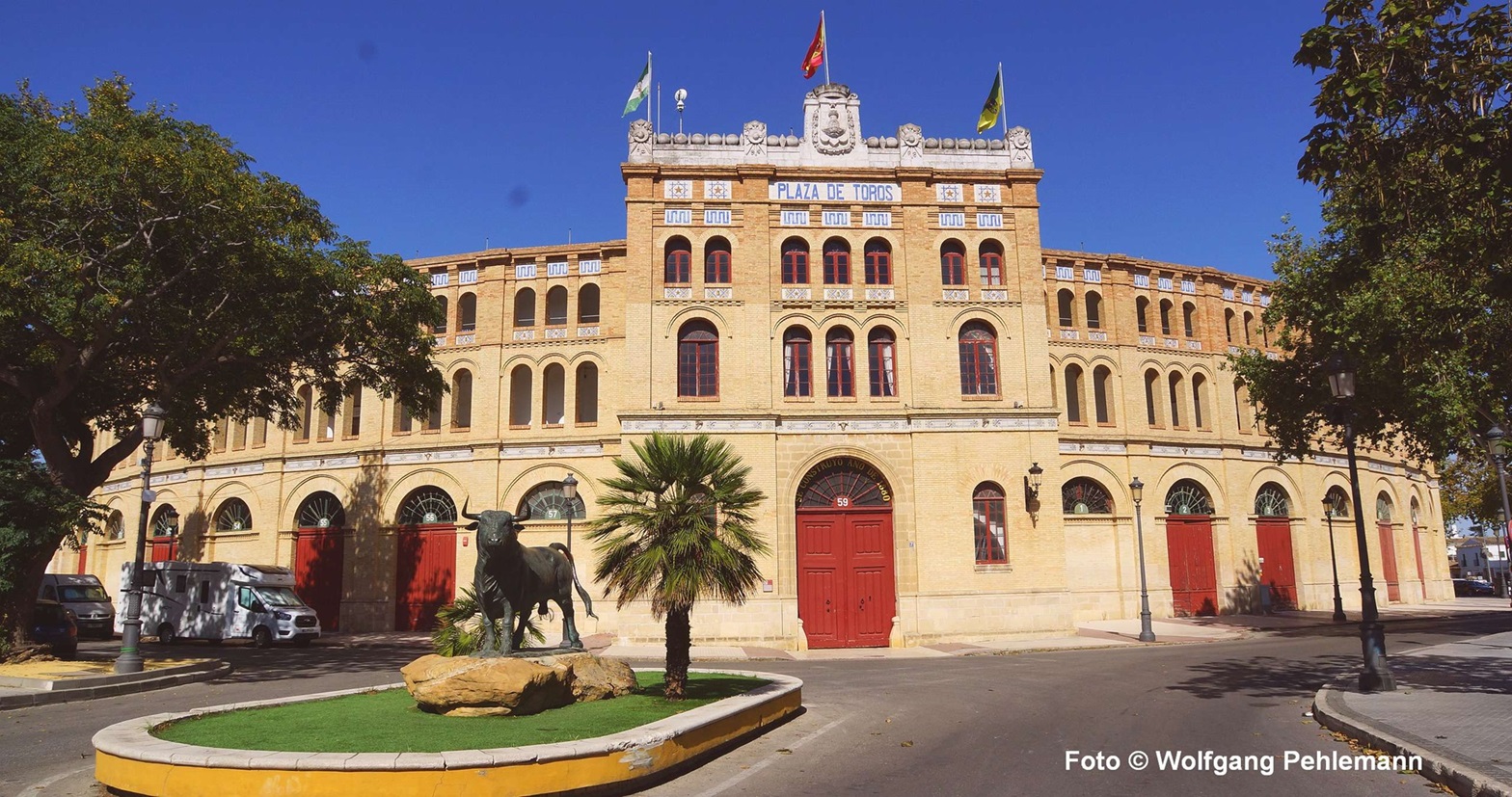 Plaza de Toros 1880 Stierkampfarena 12.000 in Puerto de Santa María in España Foto © Wolfgang Pehlemann DSC03626